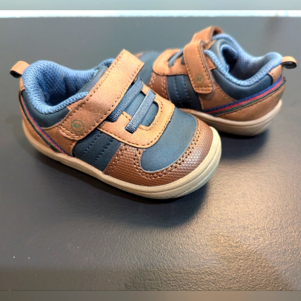 Surprise by Stride Rite Sneaker